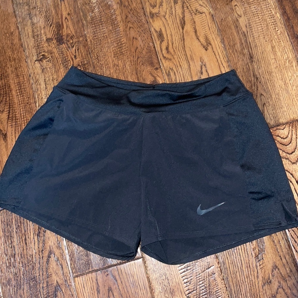 NIKE DRI-FIT Women’s Running Shorts Size Medium